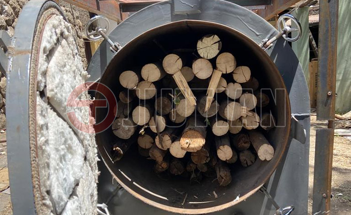 Wood carbonization equipment